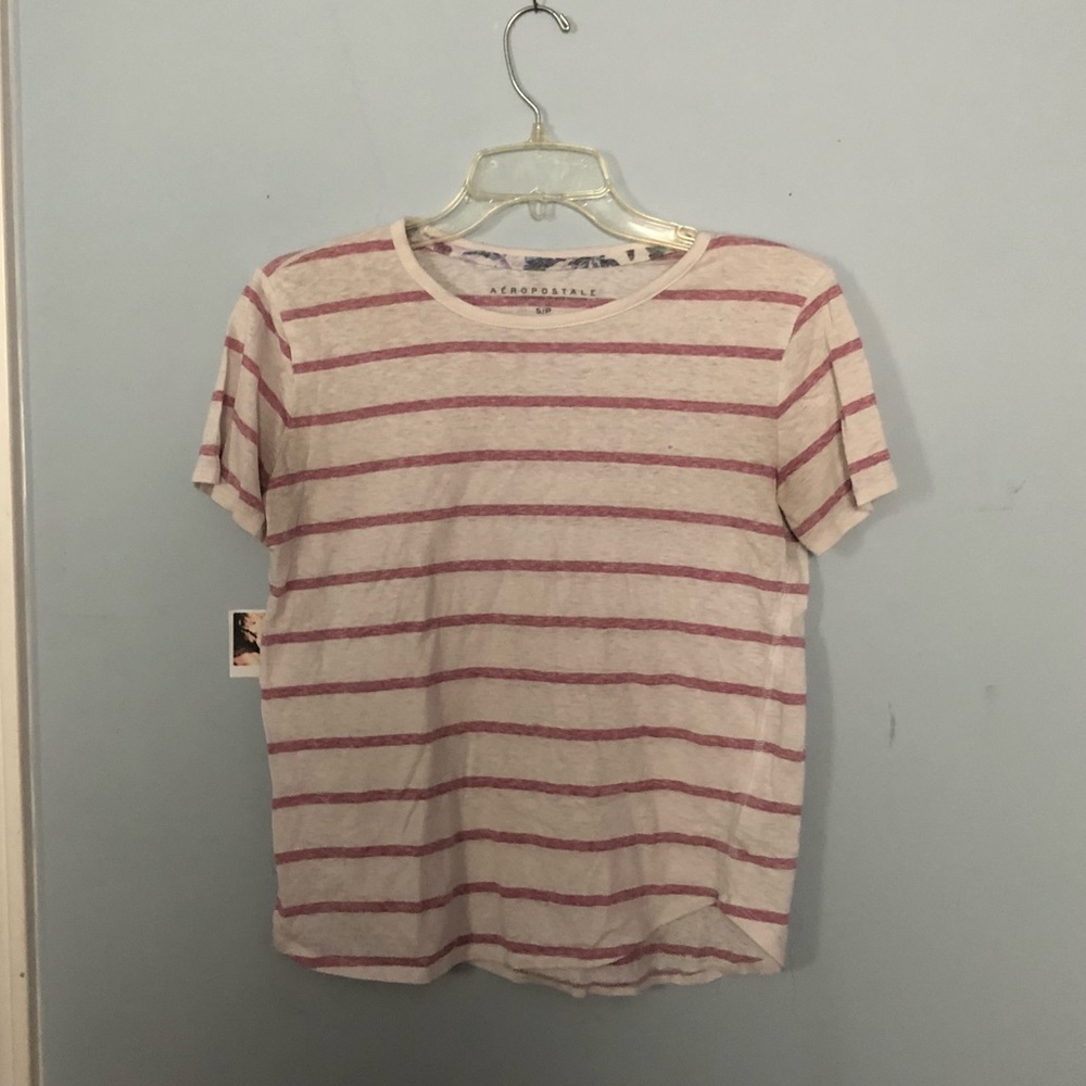 white/pink striped t-shirt